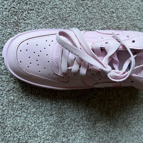 Air Force 1 fontanka - Picture 1 of 3